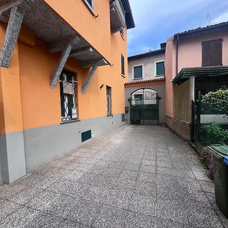 Apartament Casa Castagna - *