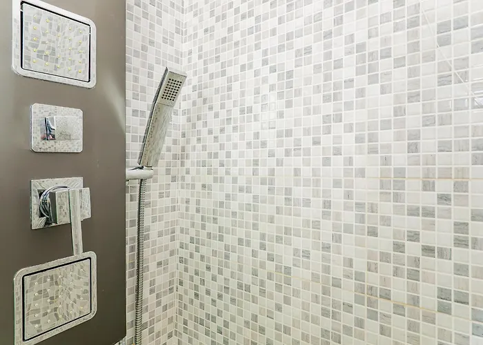 Riva Realestate - Escape Apartman *